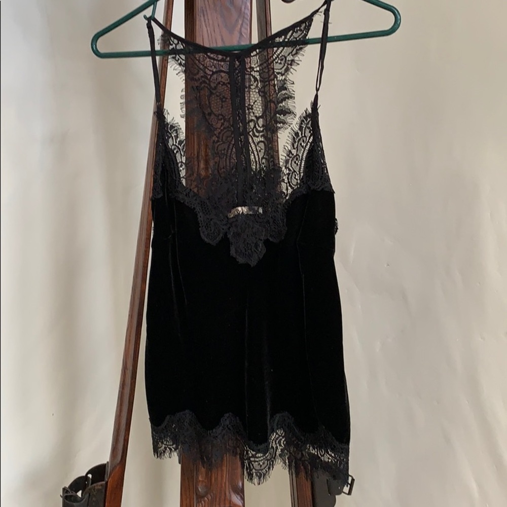 Black cami black velvet